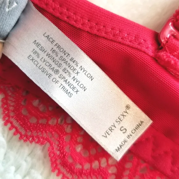 Victoria's Secret Vintage Embroidered Lace Mesh Velvet Balconet Sling Bra NWT